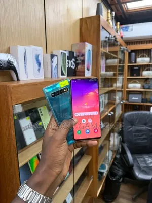 New Samsung Galaxy S10 Plus 128 GB Black
