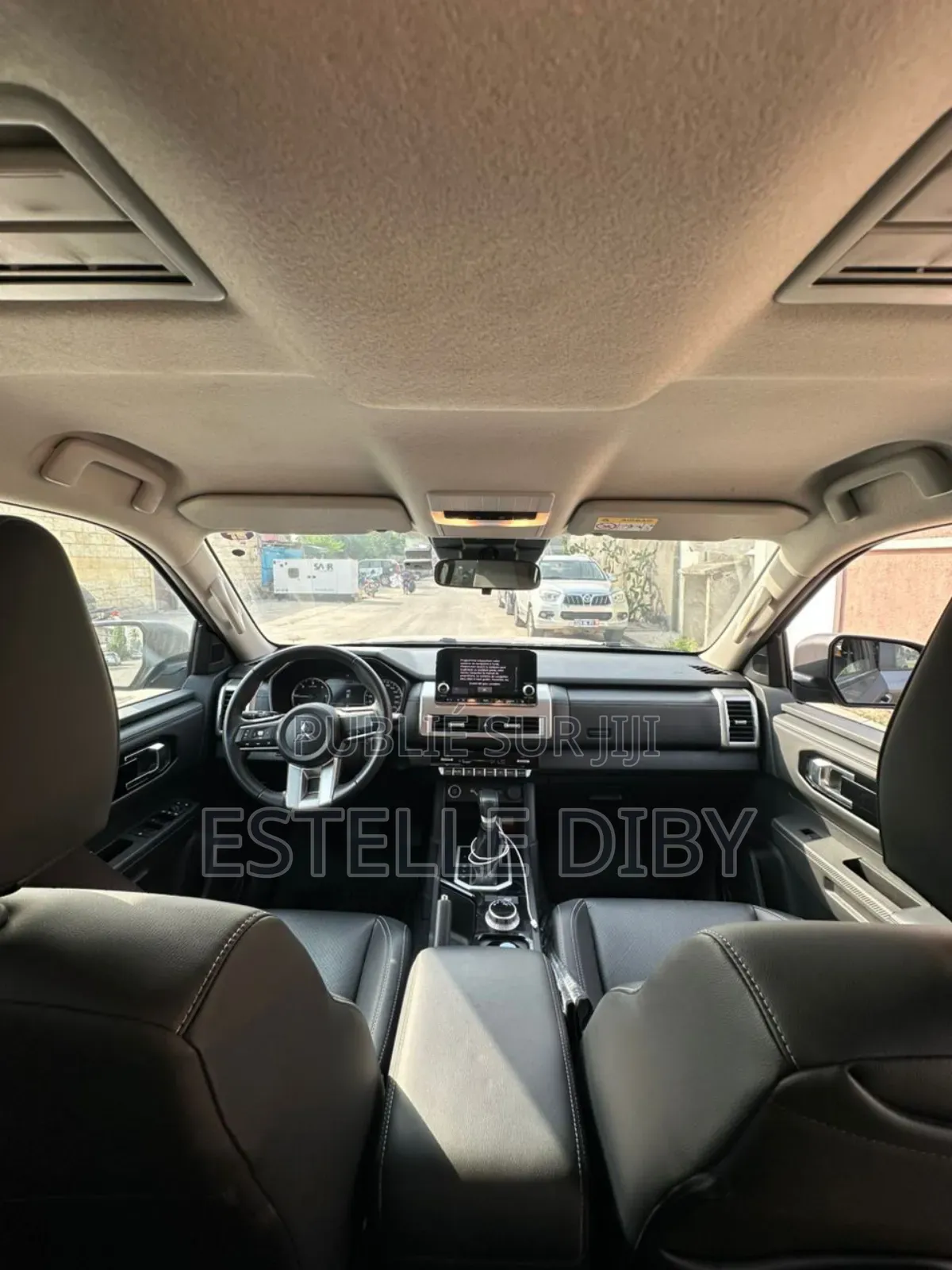 New Mitsubishi L200 2025 Gris