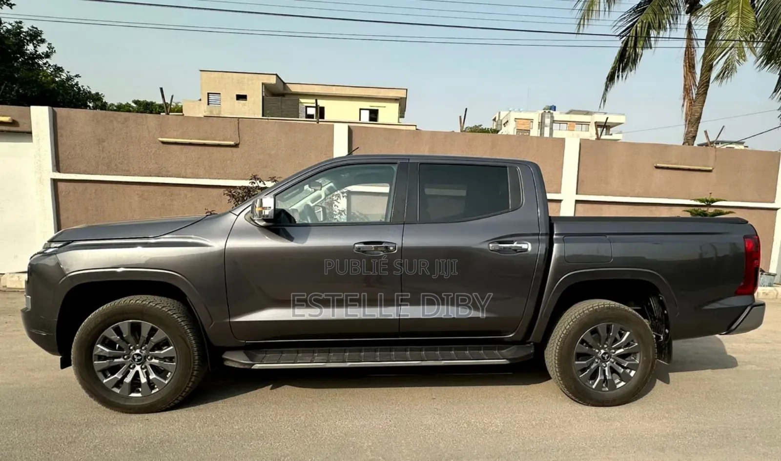 New Mitsubishi L200 2025 Gris