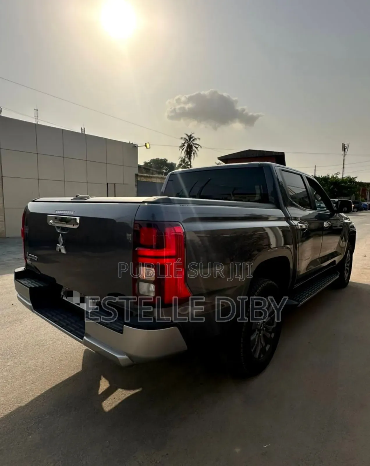 New Mitsubishi L200 2025 Gris