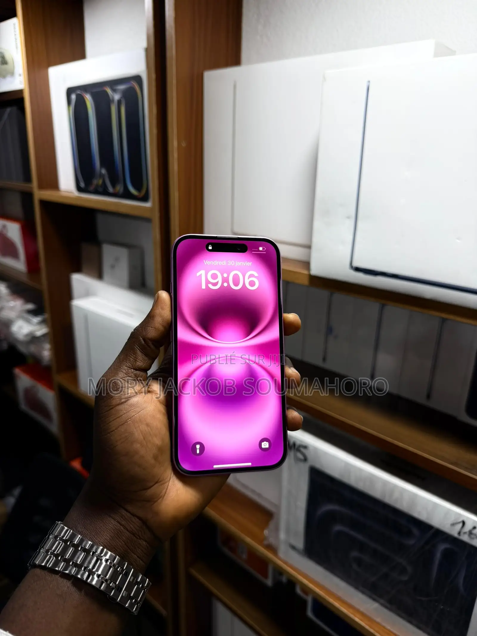 Apple iPhone 16 128 GB Rose