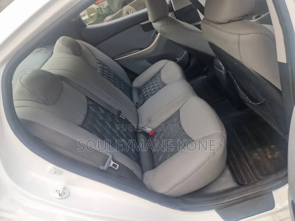 Hyundai Elantra 2014 Blanc