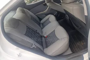 Hyundai Elantra 2014 Blanc