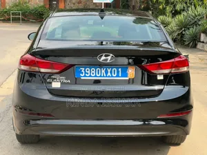 Hyundai Elantra ECO Sedan FWD (1.4L 4cyl 7A) 2017 Noir