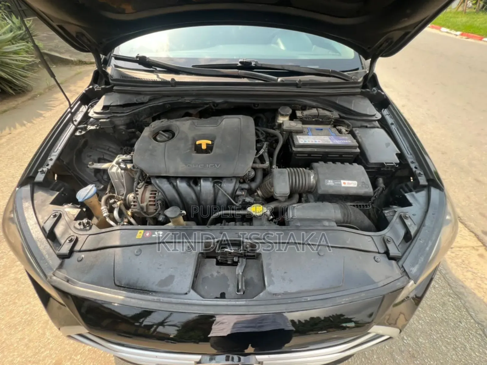 Hyundai Elantra ECO Sedan FWD (1.4L 4cyl 7A) 2017 Noir