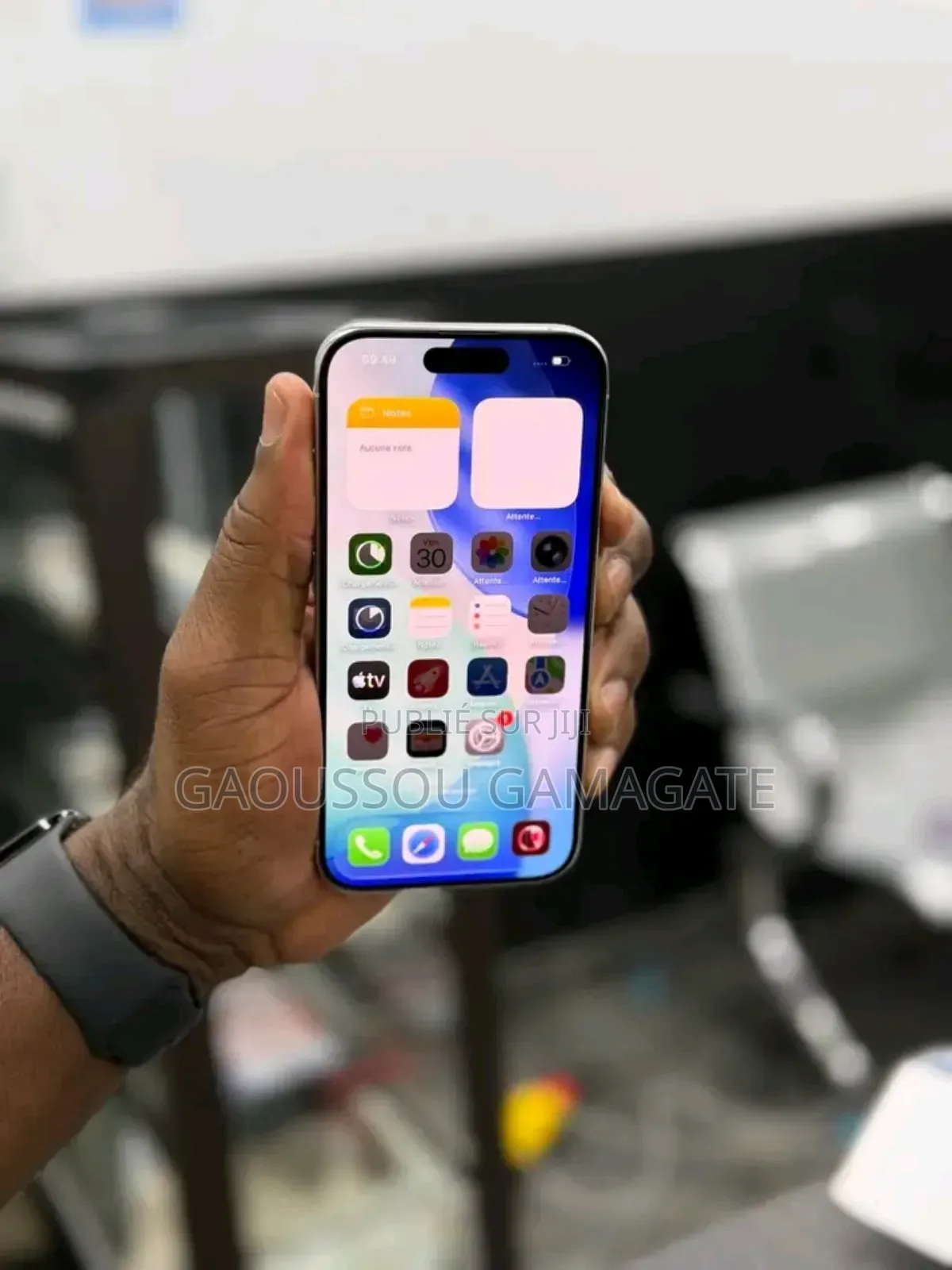 New Apple iPhone 15 Pro 128 GB Gris