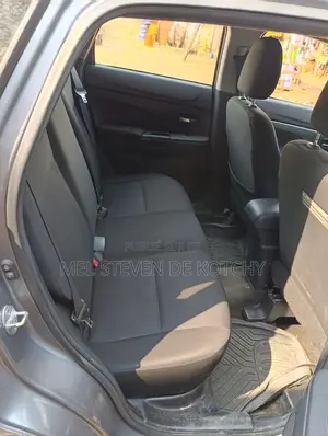 Mitsubishi RVR 2.0 2011 Gris