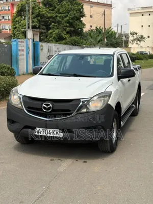 Mazda BT-50 2021 Blanc cassé