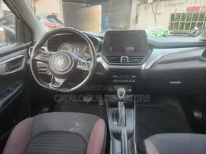 Suzuki Fronx 2024 Gris