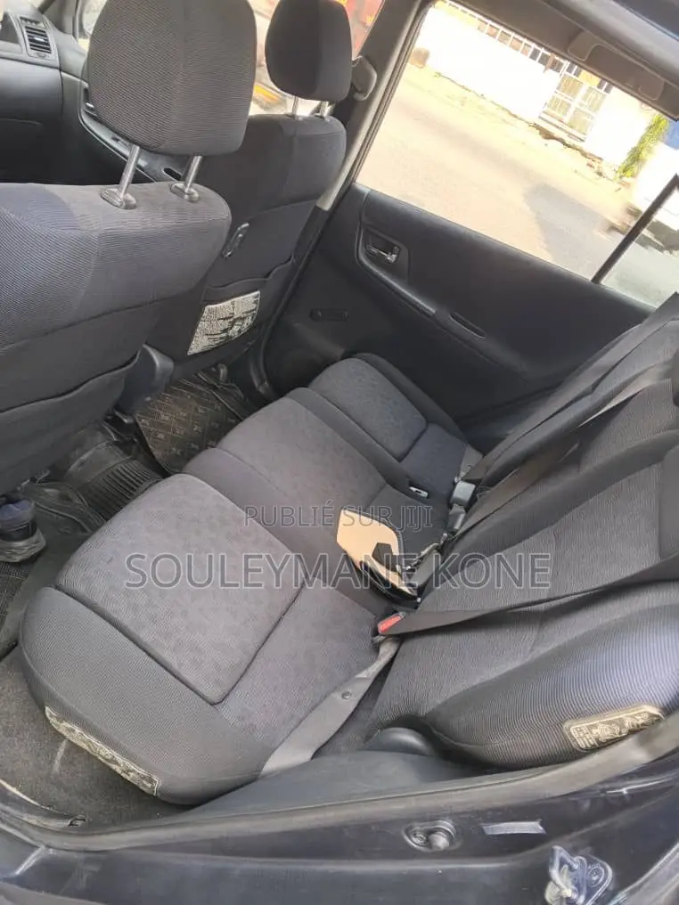 Toyota Verso 2009 Bleu