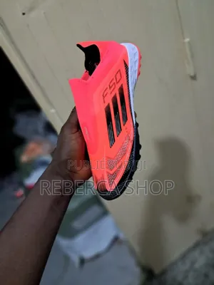 Chaussures À Tennis Adidas