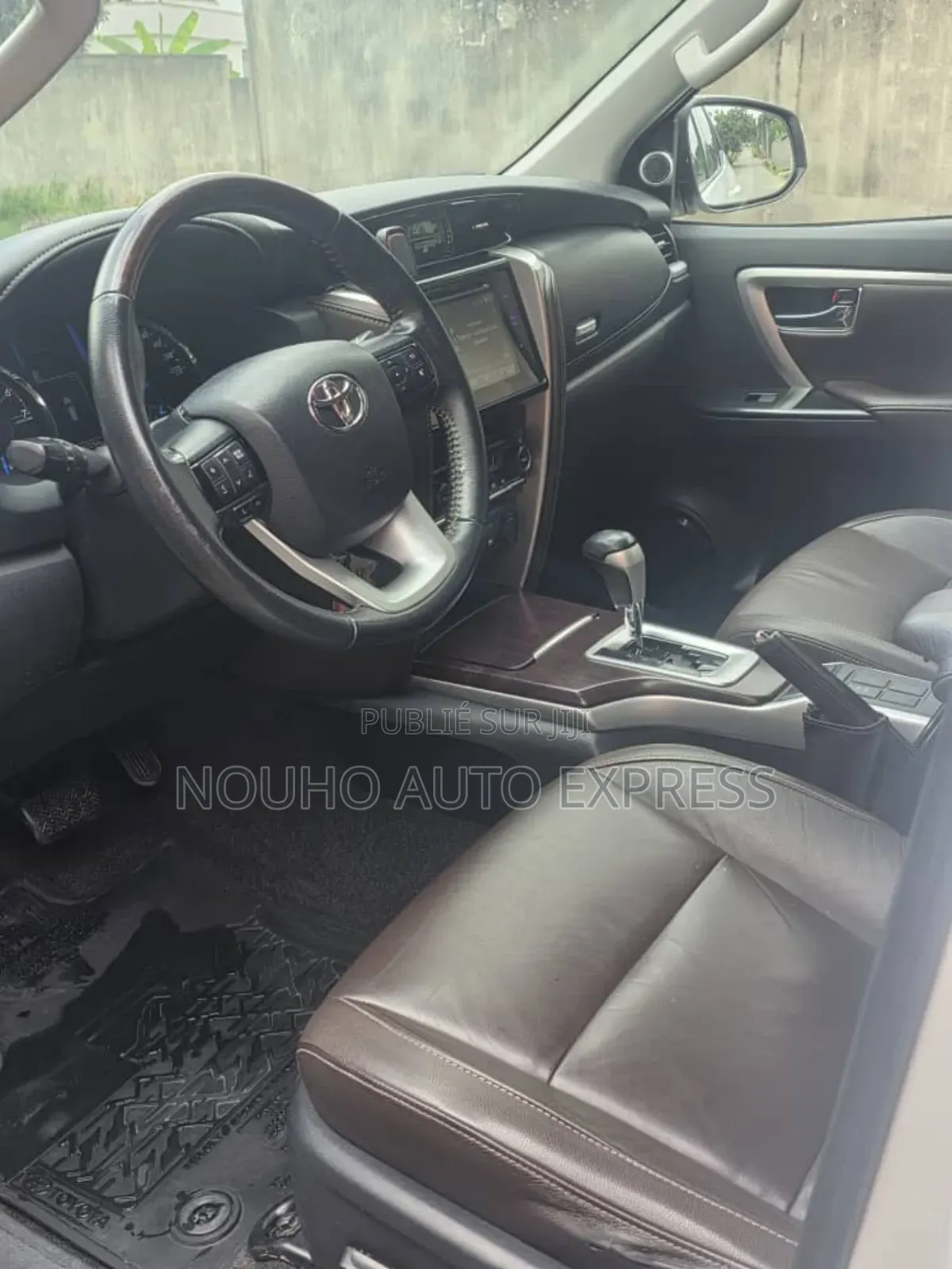 Toyota Fortuner 2020 Blanc