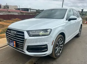 Audi Q7 2022 Blanc