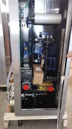 Machine Automatique À Coupe Eau Et Jus