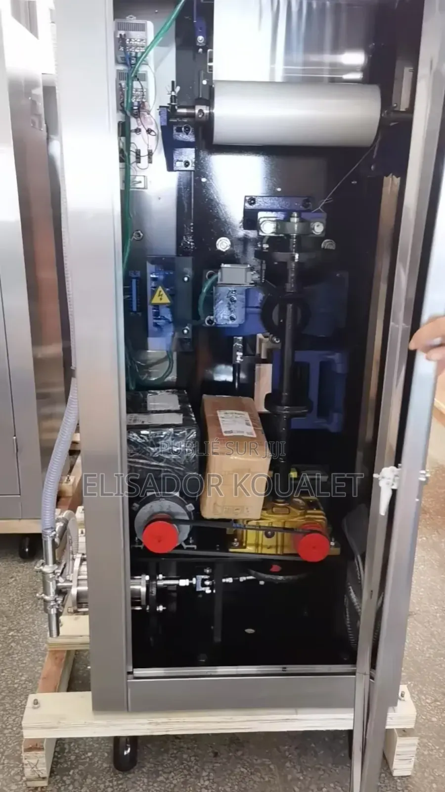 Machine Automatique À Coupe Eau Et Jus