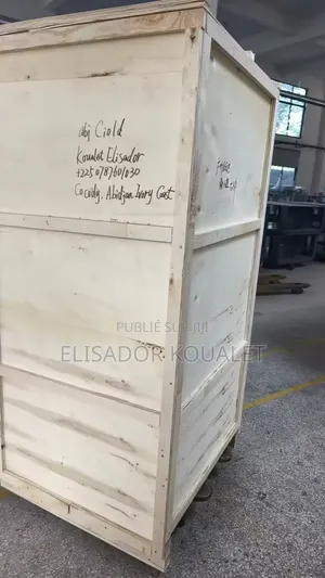 Machine Automatique À Coupe Eau Et Jus