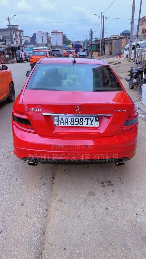 Mercedes-Benz C300 2009 Rouge