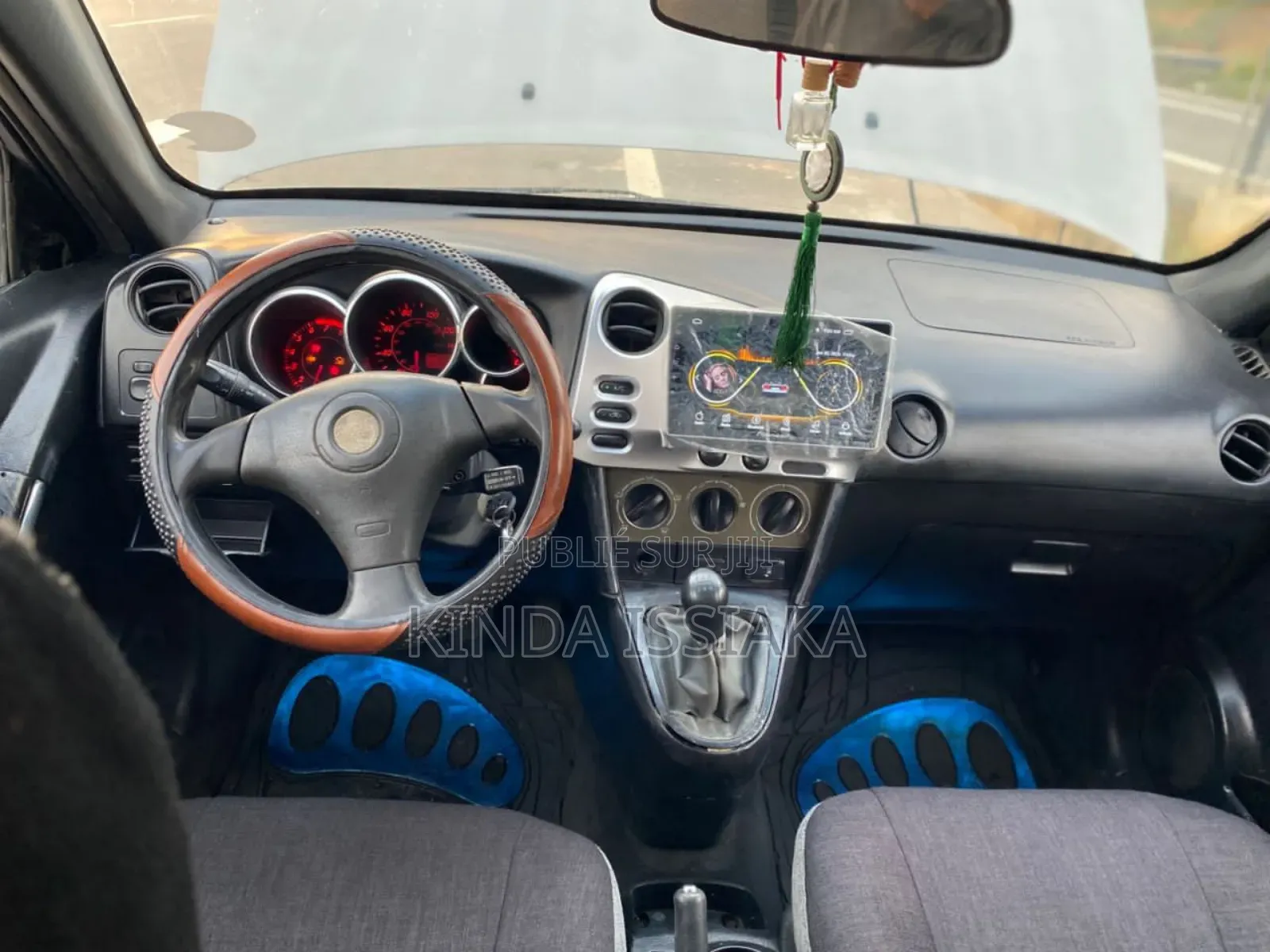 Toyota Matrix Standard AWD (1.8L 4cyl 4A) 2003 Gris