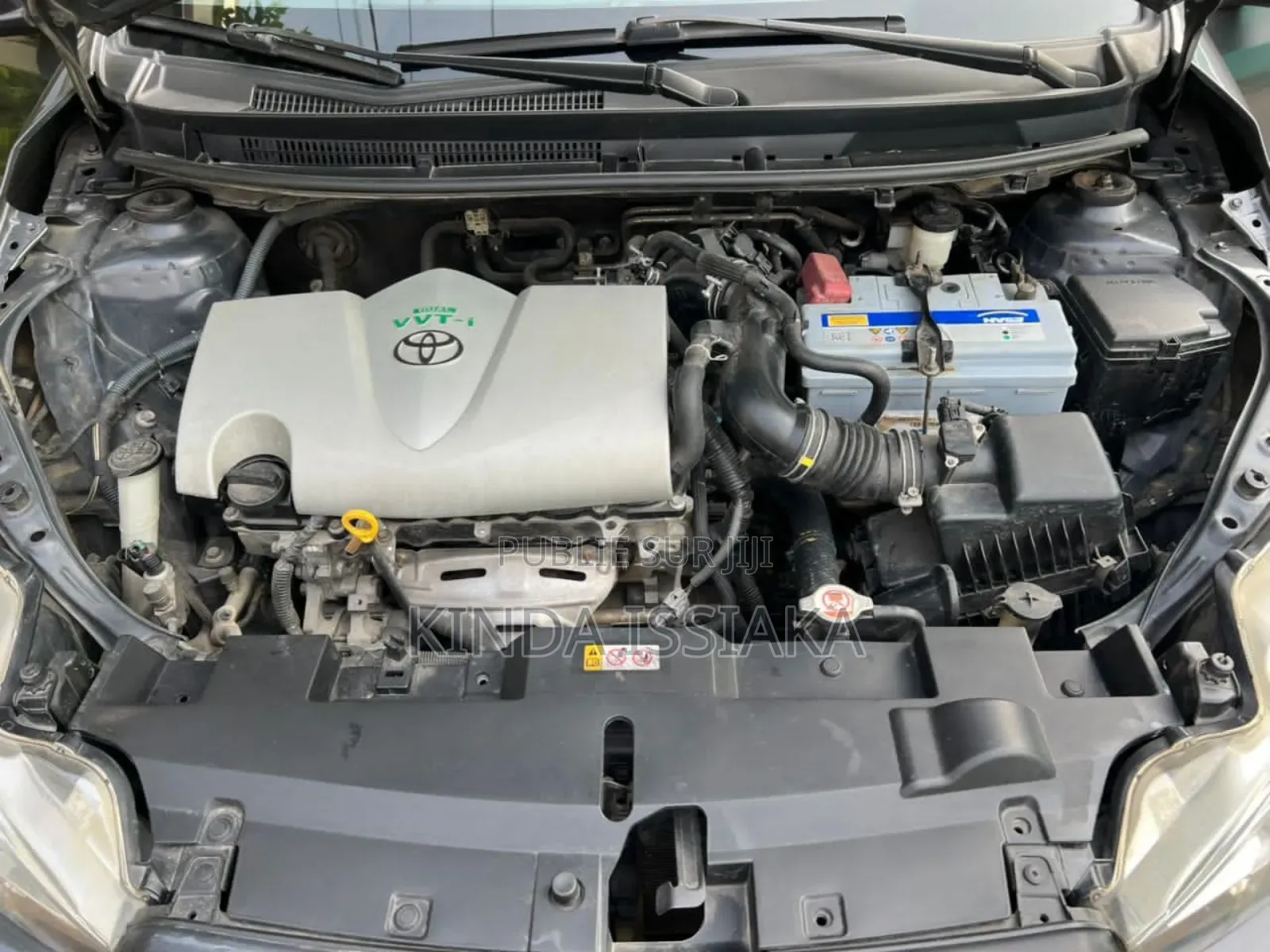 Toyota Yaris L Hatchback 3dr 2017 Gris