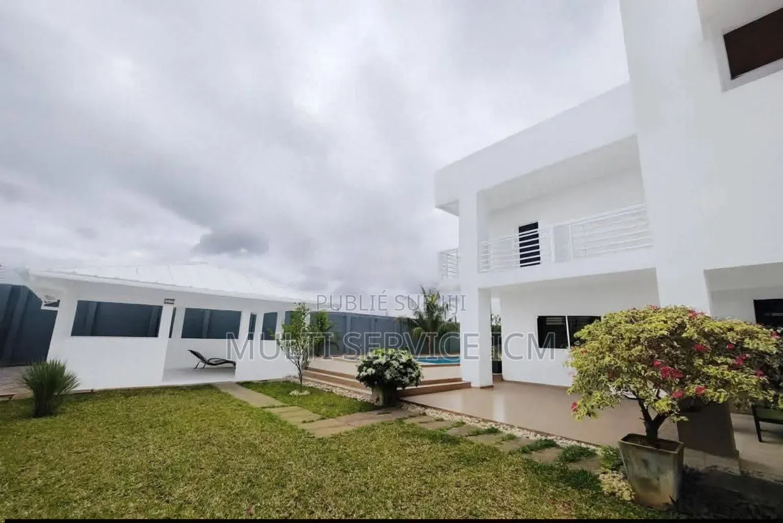 12chbre Duplex dans Ismaël Coulibaly, Cocody à Vendre