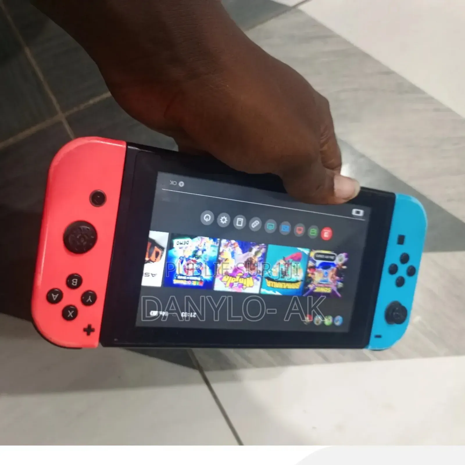 Nintendo Switch 2e Main Propre