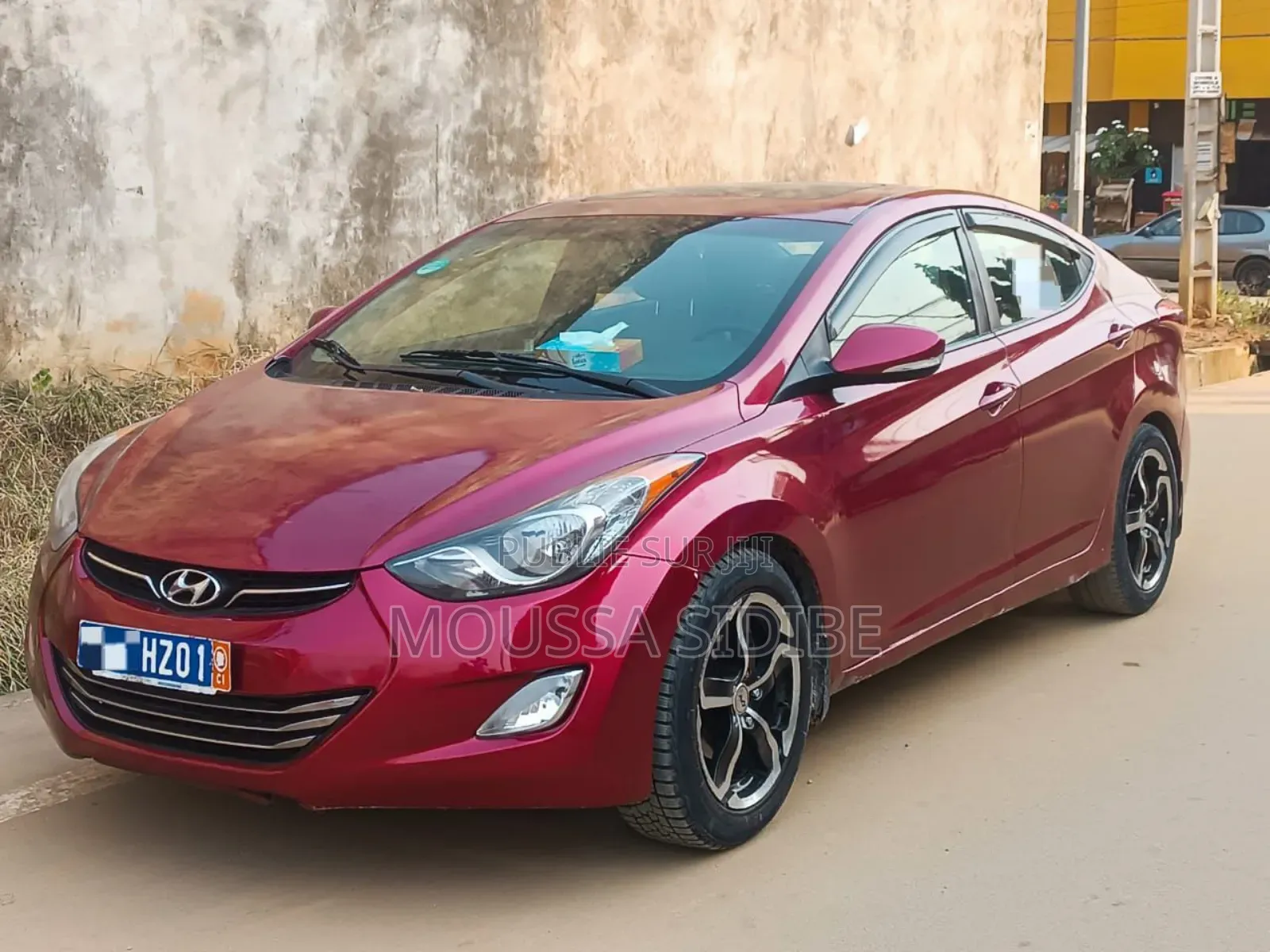 Hyundai Elantra Limited Sedan FWD (1.8L 4cyl 6A) 2016 Rouge