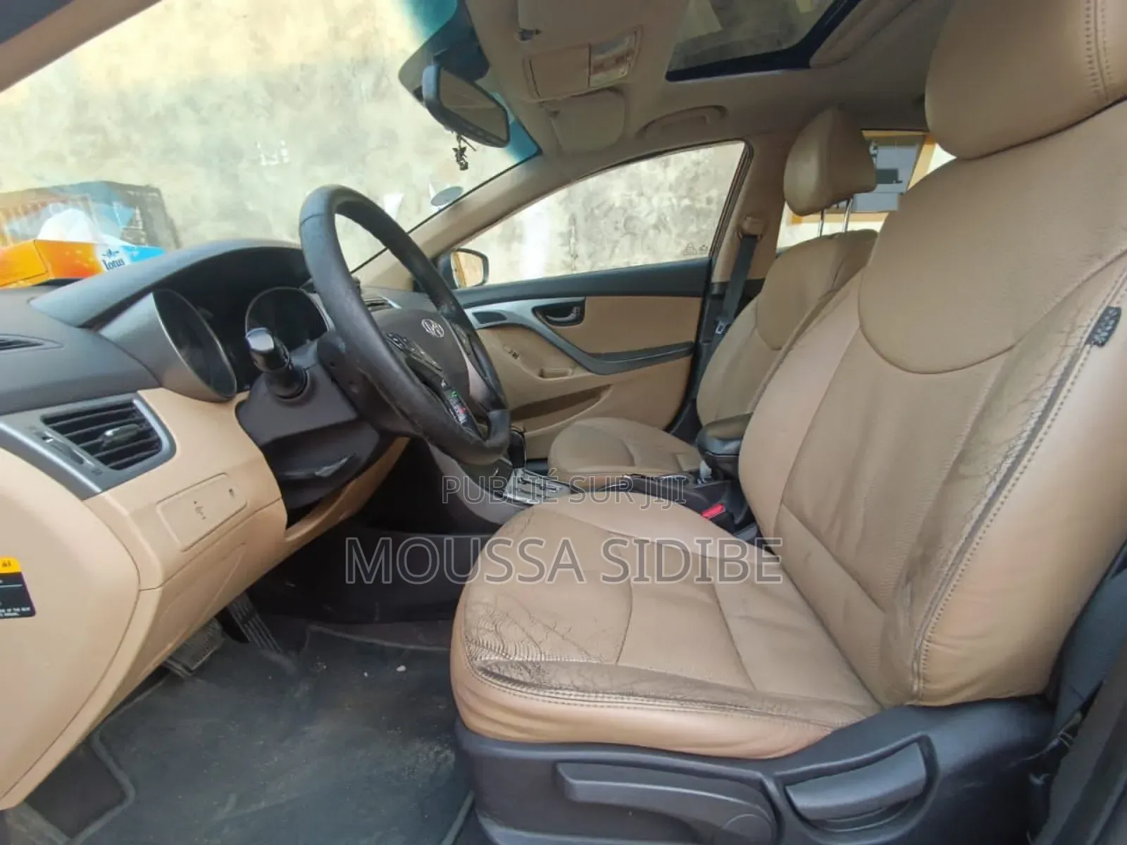 Hyundai Elantra Limited Sedan FWD (1.8L 4cyl 6A) 2016 Rouge