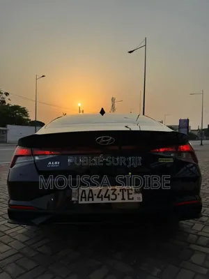 Hyundai Elantra Limited 2023 Black