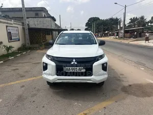 Mitsubishi L200 2024 Blanc