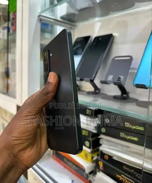 Neuf Samsung Galaxy A17 128 GB Noir