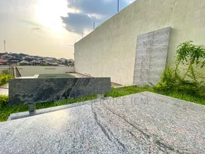 Furnished 8chbre Duplex dans Ismaël Coulibaly, Cocody à Vendre