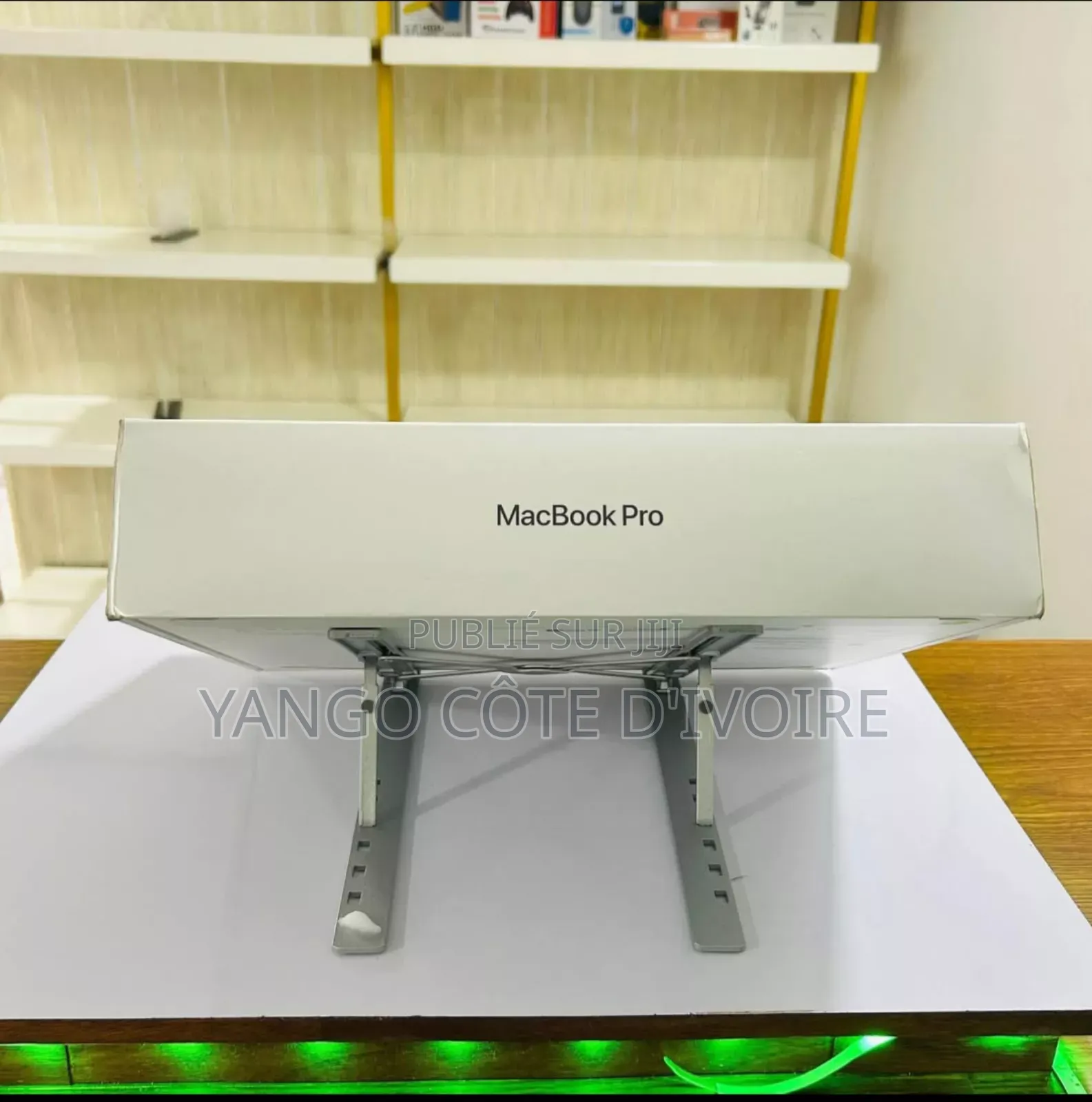 New Ordinateur Portable Apple MacBook 16GB Intel Core I9 SSHD+SSD 512GB