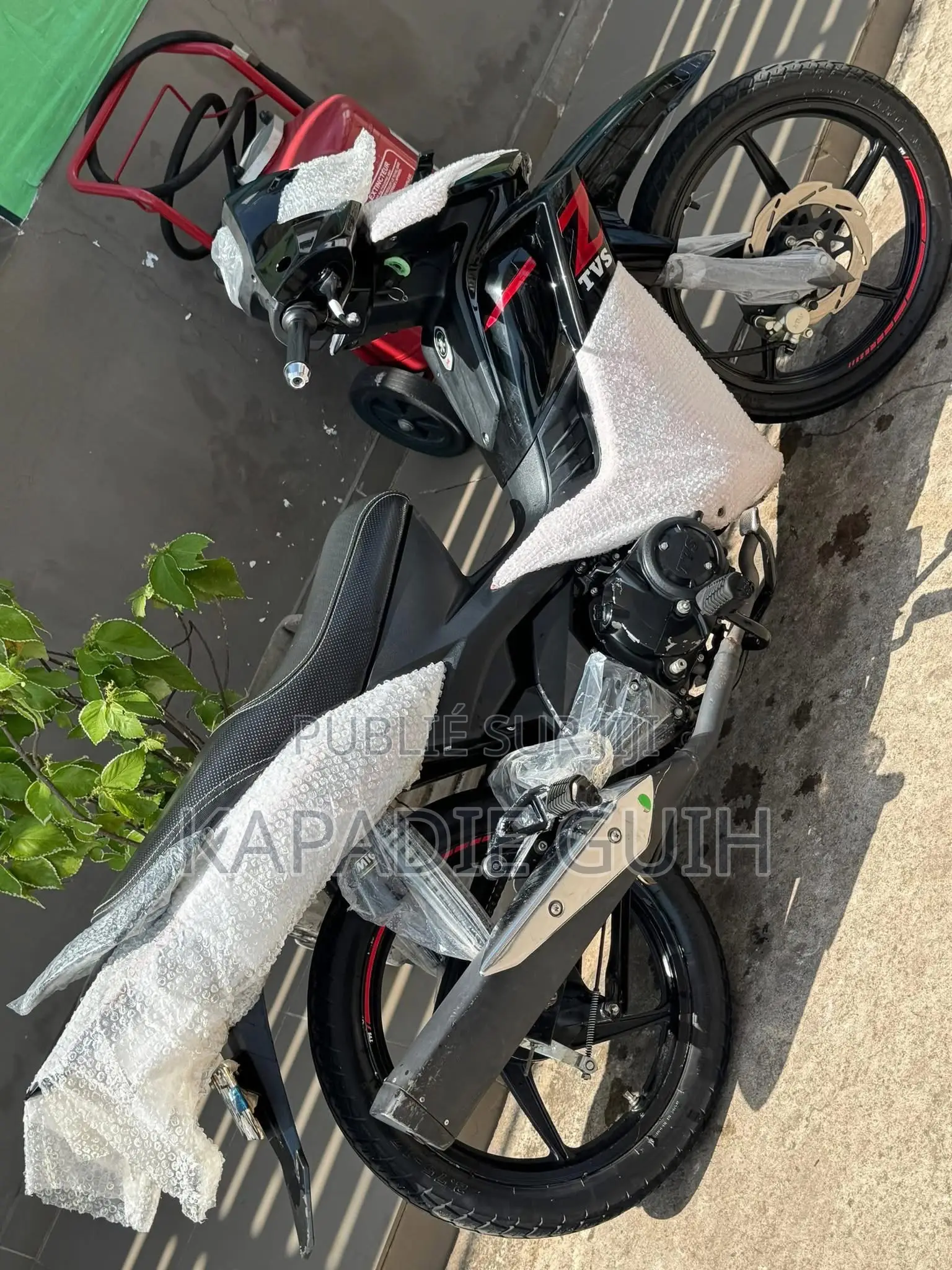 New TVS Apache 160 4V 2021 Black