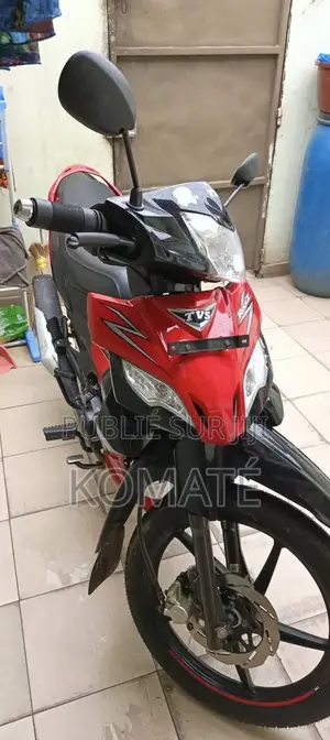 Neuf TVS Apache 160 4V 2021 Rouge