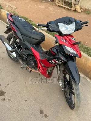 Neuf TVS Apache 160 4V 2021 Rouge