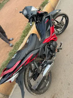 Neuf TVS Apache 160 4V 2021 Rouge