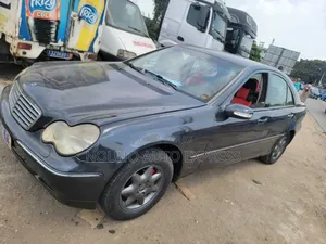 Mercedes-Benz C200 2004 Bleu