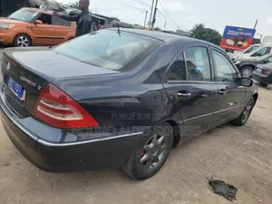 Mercedes-Benz C200 2004 Bleu