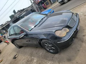 Mercedes-Benz C200 2004 Bleu