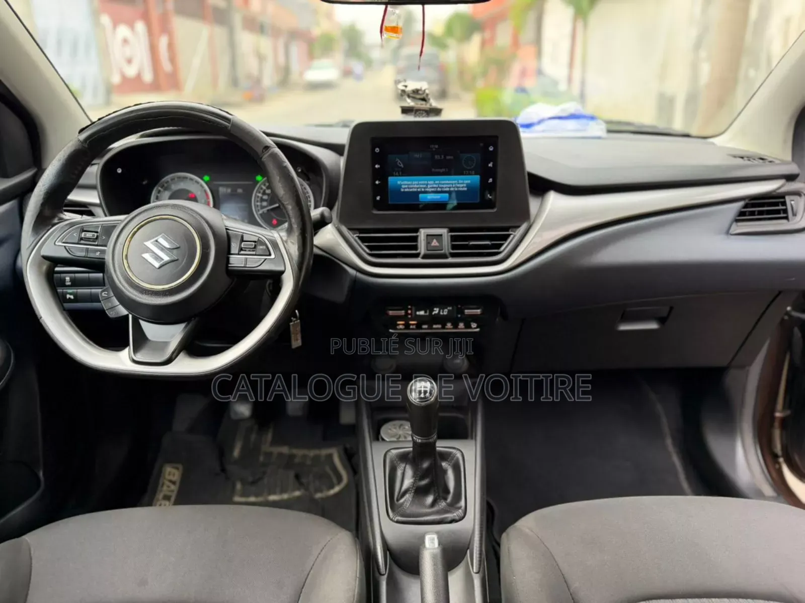 Suzuki Baleno 2024 Marron