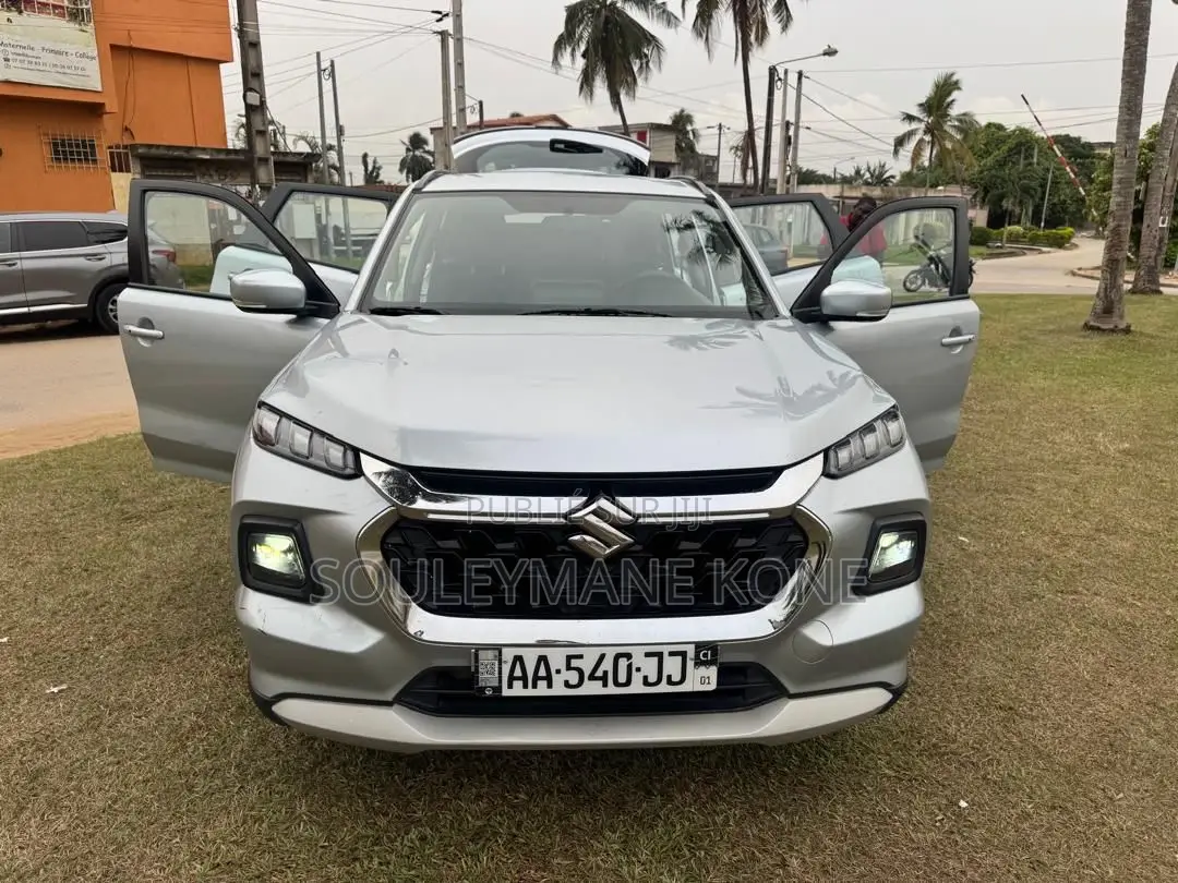 Suzuki Grand Vitara 2025 Gris