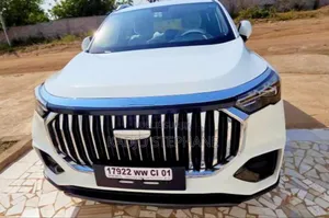 New Geely Okavango 2025 Blanc