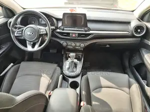 Kia Forte EX 2019 Orange