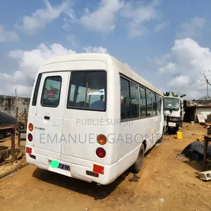 Mitsubishi Fuso Canter 2019 Blanc