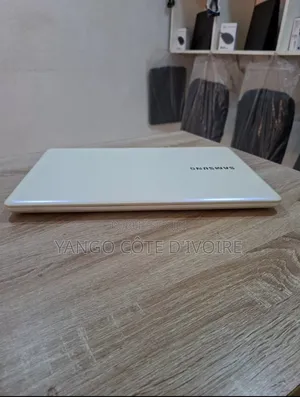 New Samsung Chromebook 3 XE501 8GB Intel Core I5 HDD 128GB