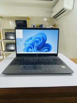 Neuf Ordinateur Portable HP EliteBook 840 G5 32GB Intel Core I3 HDD 1T