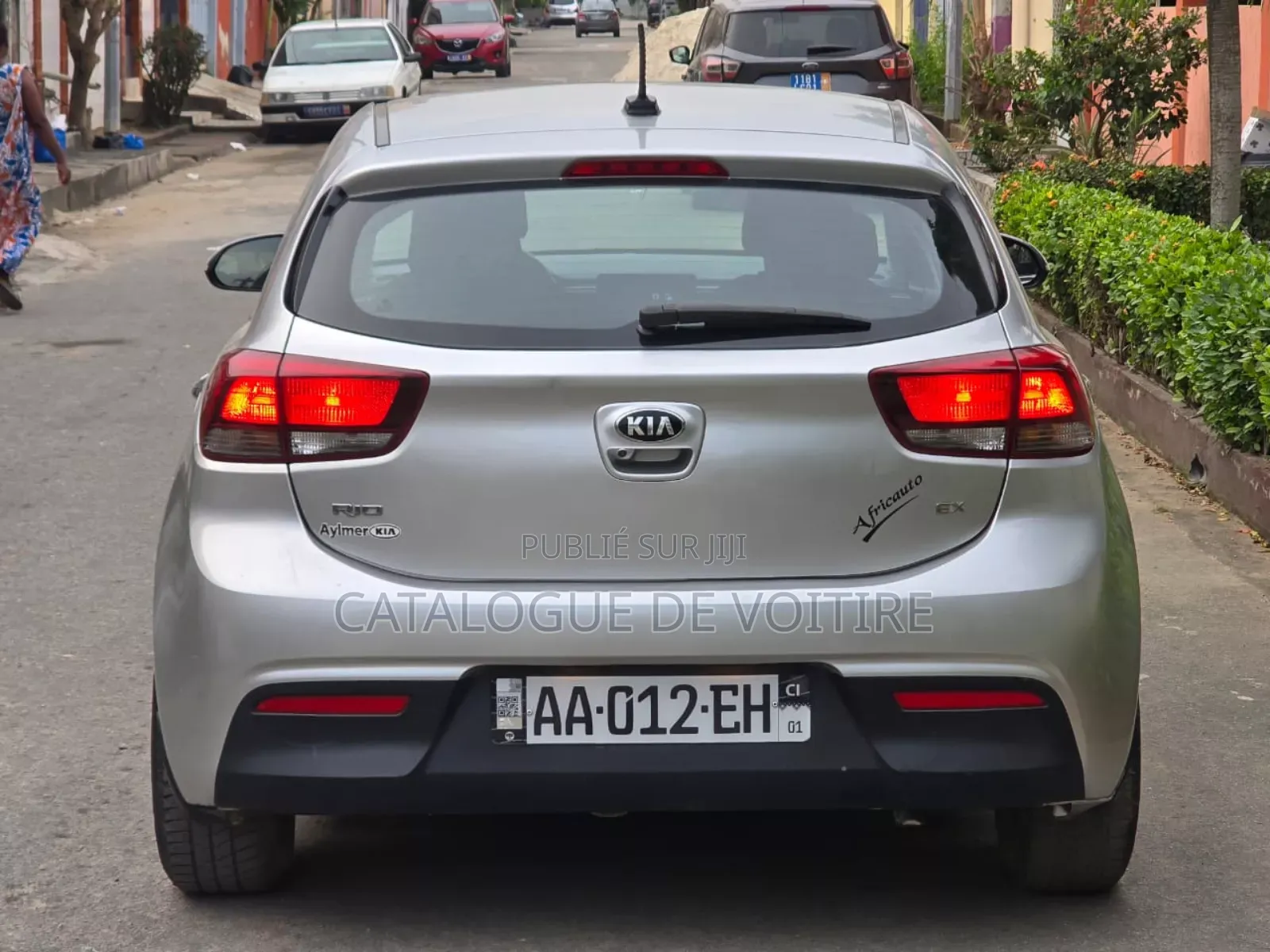Kia Rio 2019 Gris