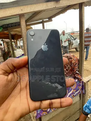 New Apple iPhone XR 64 GB Black