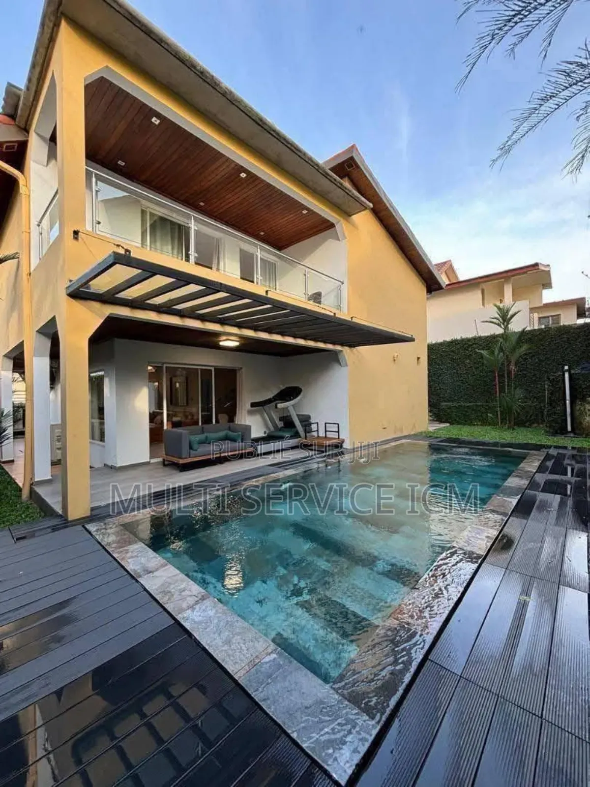 Furnished 8chbre Duplex dans Ismaël Coulibaly, Cocody à Vendre