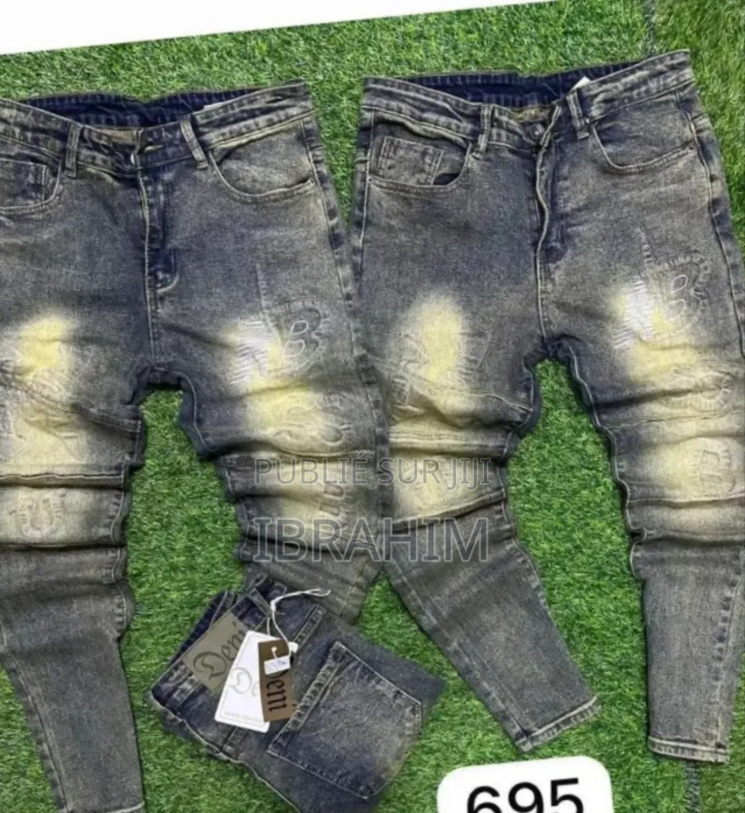 Vente De Vêtements Prêt-à-porté Et Divers